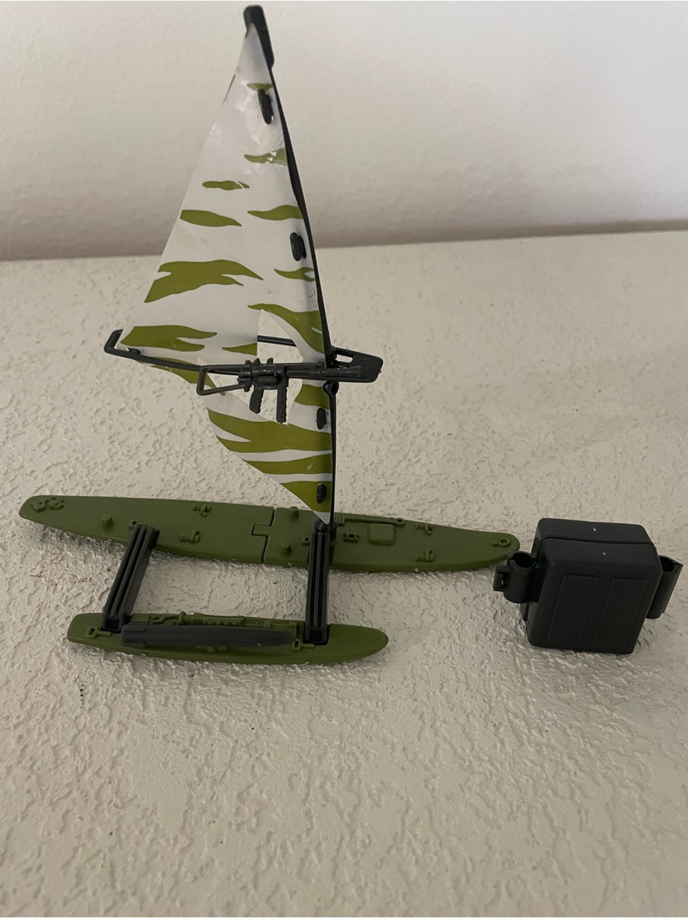 G.I. JOE ARAH Manta Windsurfer Board 100% Complete 1984 Hasbro